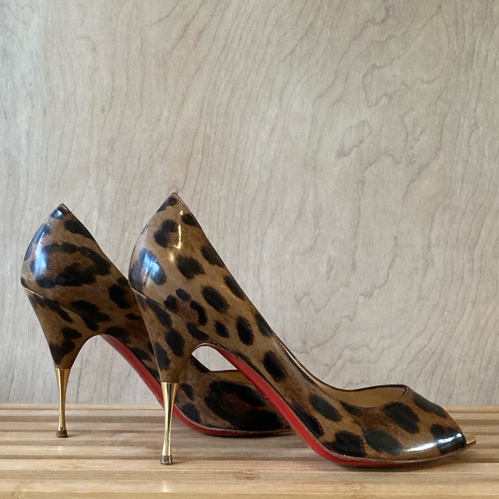 🎉Host Pick🎉 Christian Louboutin Leopard Peep Toe Stilettos